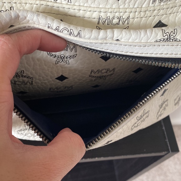 McM bag - Picture 9 of 16